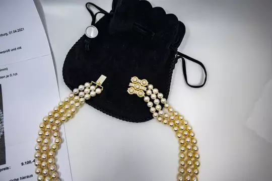 Three-row Pearl Necklace massive jewelry clasp with 23 Diamonds yellow gold photo 4