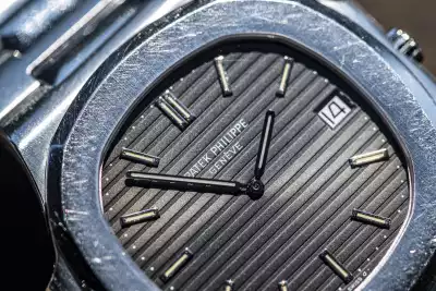 Patek Philippe Vintage Jumbo Nautilus 3700/1 Type 7 Serif Corkbox and PP Service photo 13