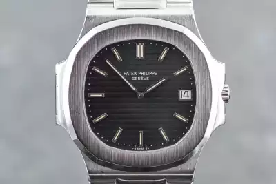 Patek Philippe Vintage Jumbo Nautilus 3700/1 Type 7 Serif Corkbox and PP Service photo 6