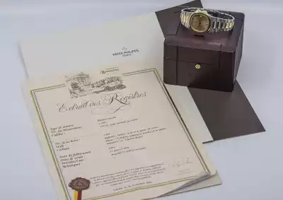 Patek Philippe Gents Nautilus 3800/1JA Automatic Cal. 335SC Steel and Gold photo 4