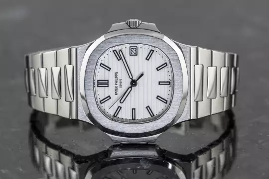 Patek Philippe Nautilus 5711 white dial Full Set 2019 calibre 26-330 photo 14
