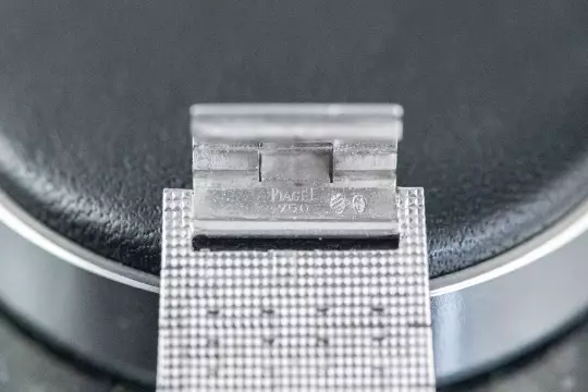 Piaget TV Screen Clous De Paris very rare 12427 A 4 Lapis Lazuli dial white gold photo 9