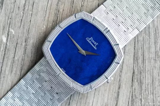 Piaget TV Screen Clous De Paris very rare 12427 A 4 Lapis Lazuli dial white gold photo 2