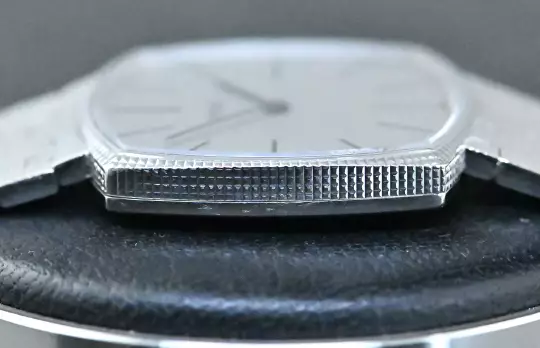 Piaget rare Vintage TV Screen 9501 Clous De Paris white gold photo 9