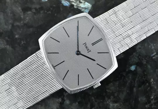 Piaget rare Vintage TV Screen 9501 Clous De Paris white gold photo 2