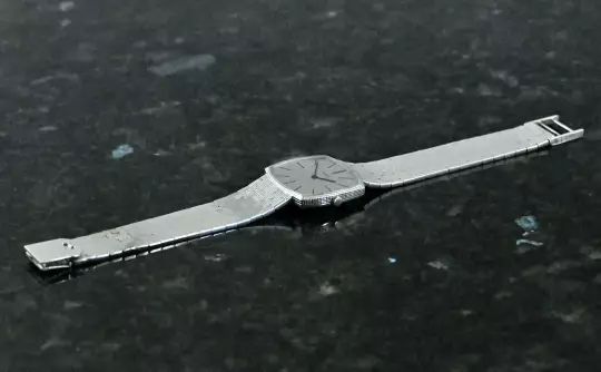 Piaget rare Vintage TV Screen 9501 Clous De Paris white gold photo 3