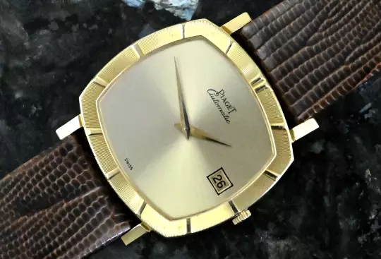 Piaget rare Vintage TV Screen Date 13423 Automatic yellow gold photo 2