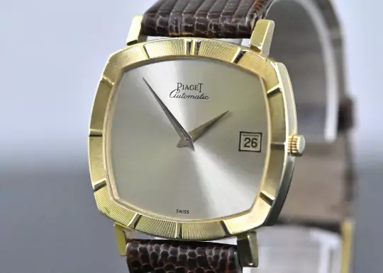 Piaget rare Vintage TV Screen Date 13423 Automatic yellow gold photo 8