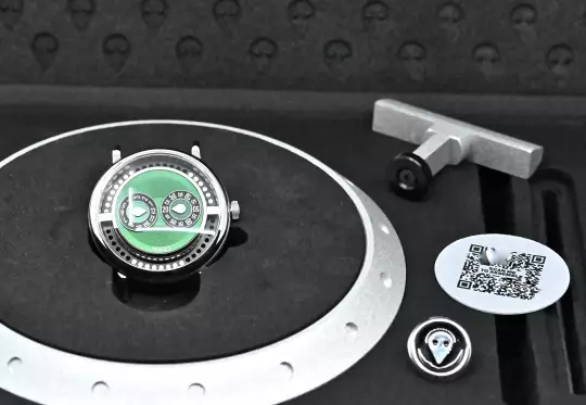 MB&F M.A.D.2 green Automatic caliber G101 Steel unworn Full Set with QR code photo 11
