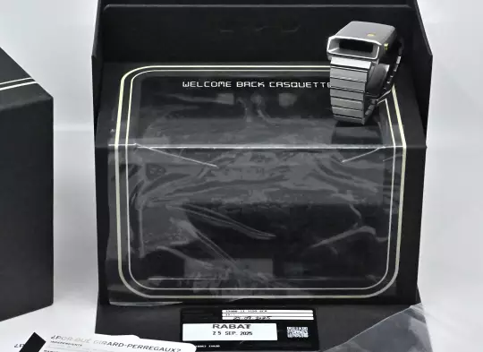 Girard Perregaux Casquette 2.0 39800-21-3199-6CM Titanium & yellow gold Full Set photo 9