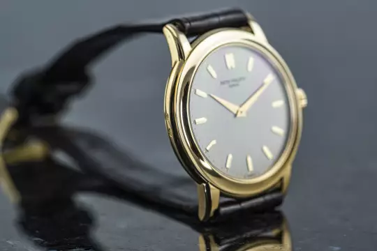 Patek Philippe Calatrava 5032 yellow gold double sealed Patek Service May 2026 photo 9