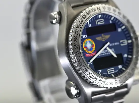 Breitling Emergency Orbiter E56321 limited Edition titanium Full Set Service 25 photo 10